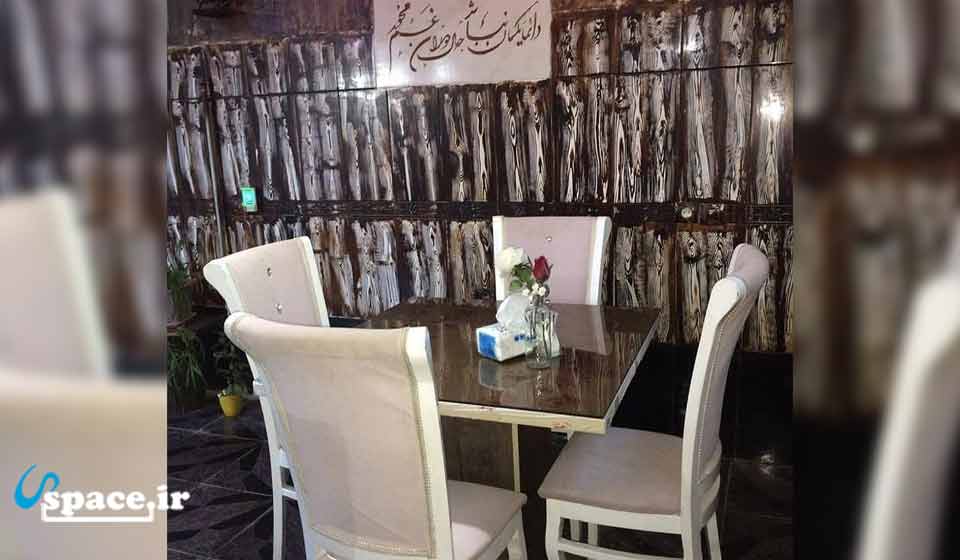میز نهارخوری اقامتگاه عمو احمد - جلفا - روستای آغبلاغ